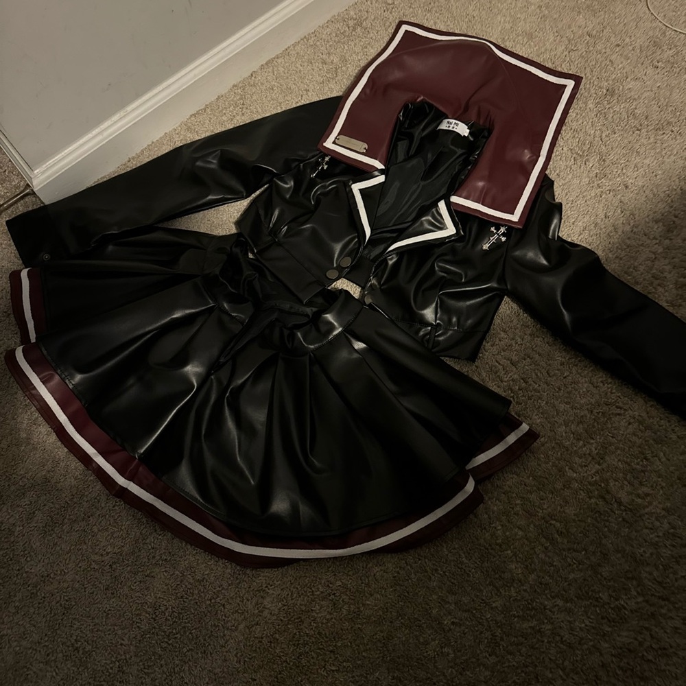 Brand new leather skirt set